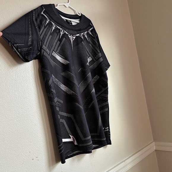 3/$20 💥 Boys Gym Gala Superhero Graphic T-Shirt Black & Gray Athletic Small - Picture 4 of 13